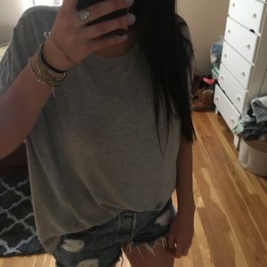 silence & noise M/L grey tshirt with back zipper